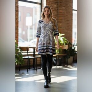 Women's Blu Pepper, White coral orange blue Paisley S/P mini dress size S